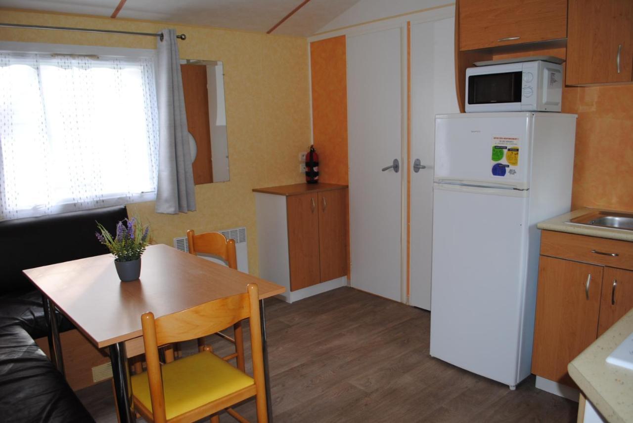 Mobil Home Camping 3*** Piscine Chauffee La Boissiere-de-Montaigu Exteriör bild